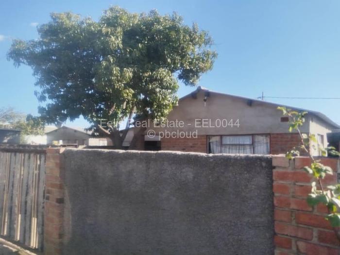 3 Bedroom House for Sale in Cowdray Park, Bulawayo