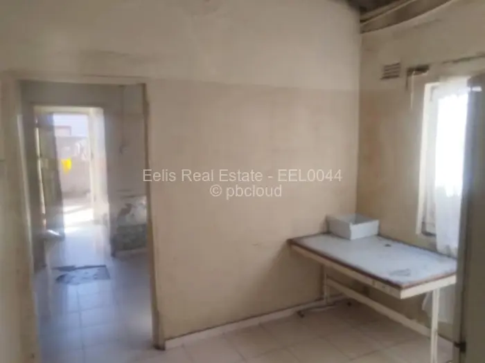 3 Bedroom House for Sale in Cowdray Park, Bulawayo