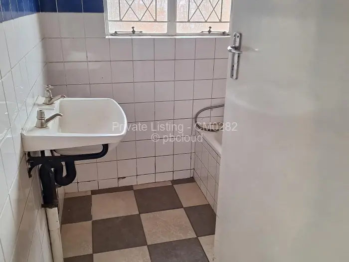 5 Bedroom House to Rent in Hillside, Harare