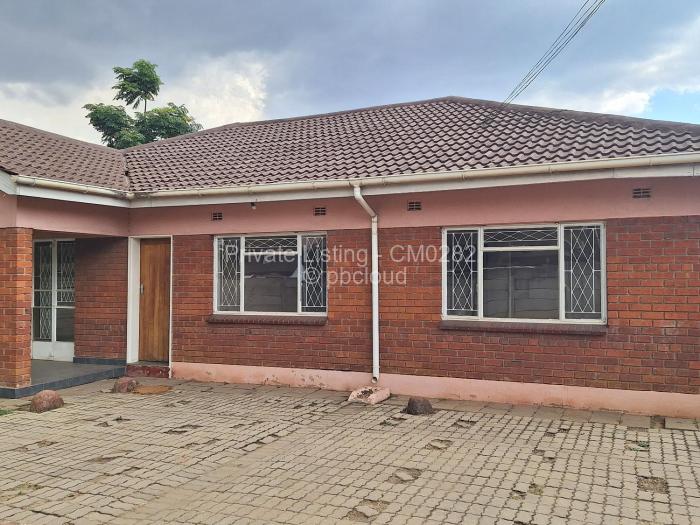 5 Bedroom House to Rent in Hillside, Harare