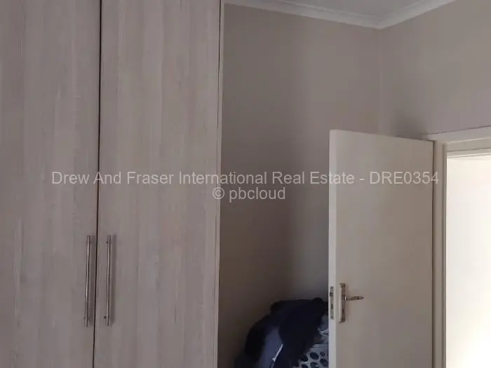 Flat/Apartment for Sale in Aspindale Park, Harare