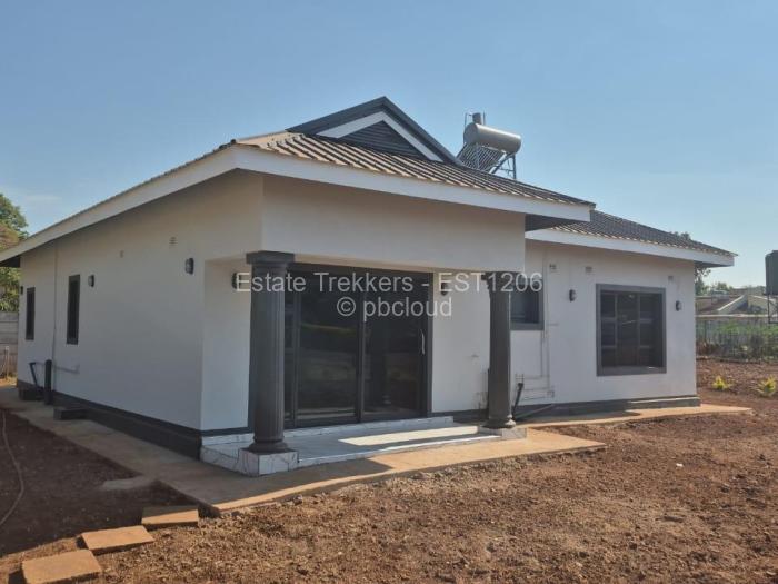 3 Bedroom Cottage/Garden Flat to Rent in Helensvale, Harare