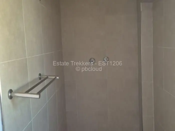 3 Bedroom Cottage/Garden Flat to Rent in Helensvale, Harare