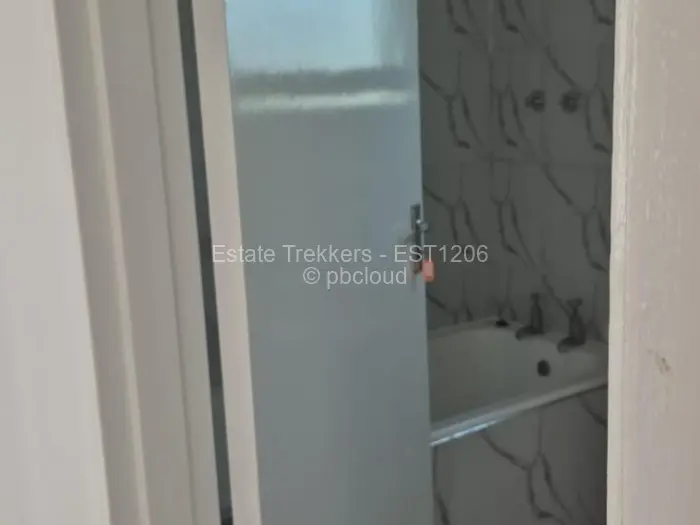 3 Bedroom Cottage/Garden Flat to Rent in Helensvale, Harare
