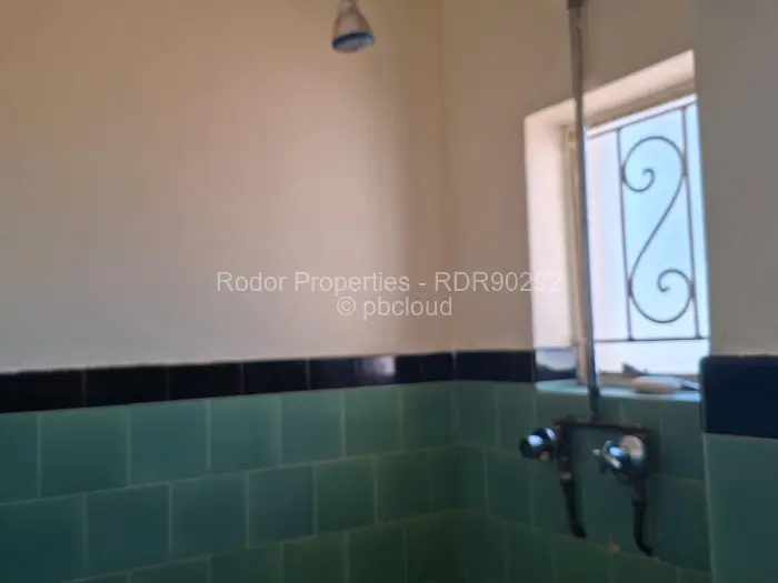 3 Bedroom House for Sale in Malindela, Bulawayo
