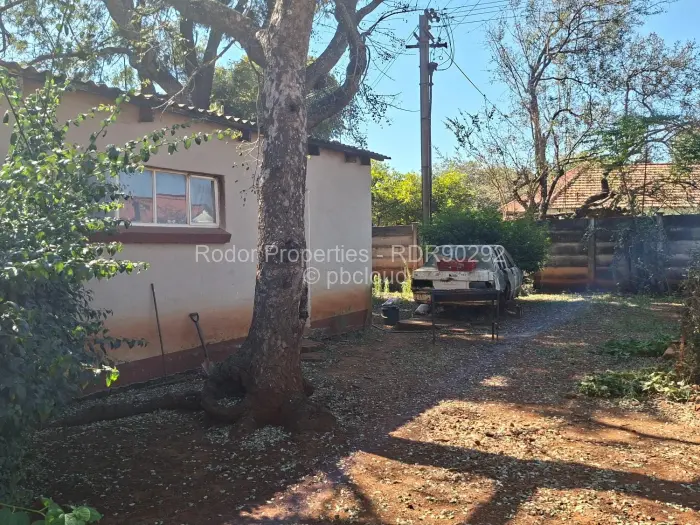 3 Bedroom House for Sale in Malindela, Bulawayo