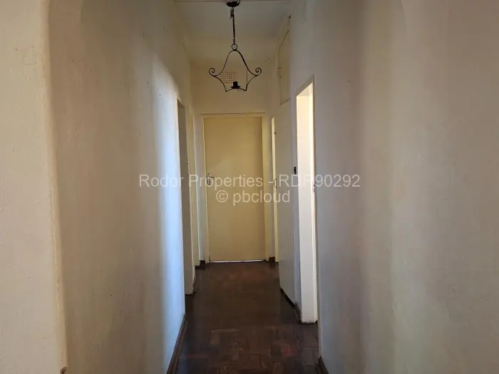 3 Bedroom House for Sale in Malindela, Bulawayo