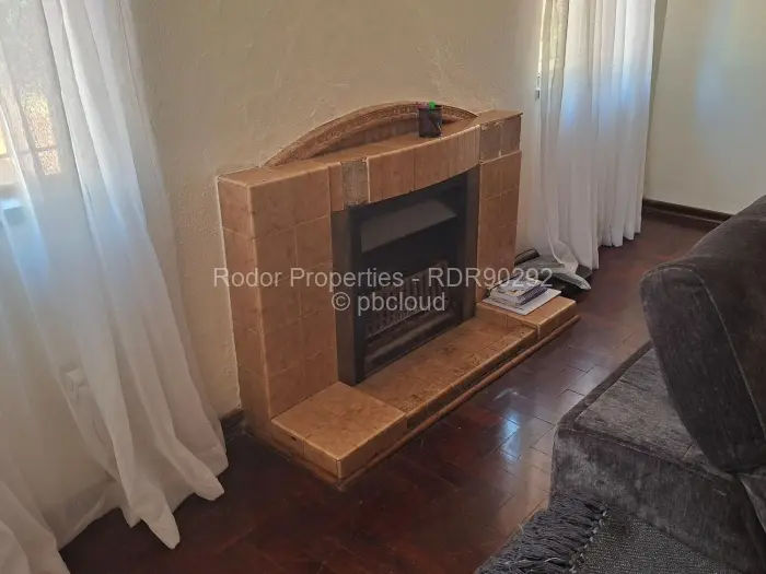 3 Bedroom House for Sale in Malindela, Bulawayo