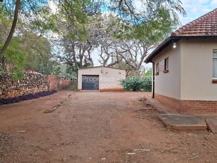 3 Bedroom House for Sale in Malindela, Bulawayo