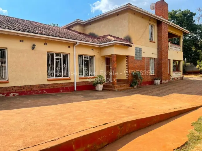 5 Bedroom House for Sale in Bluff Hill, Harare