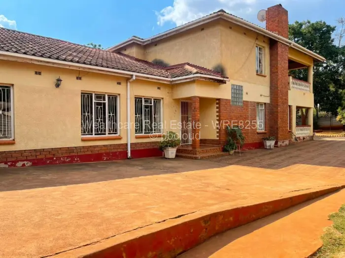 5 Bedroom House for Sale in Bluff Hill, Harare