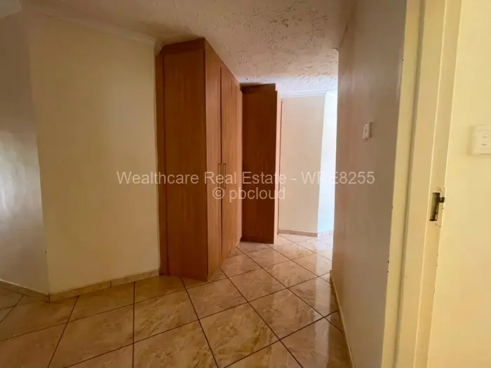 5 Bedroom House for Sale in Bluff Hill, Harare