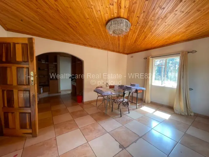 5 Bedroom House for Sale in Bluff Hill, Harare