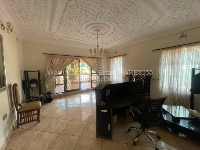 5 Bedroom House for Sale in Bluff Hill, Harare