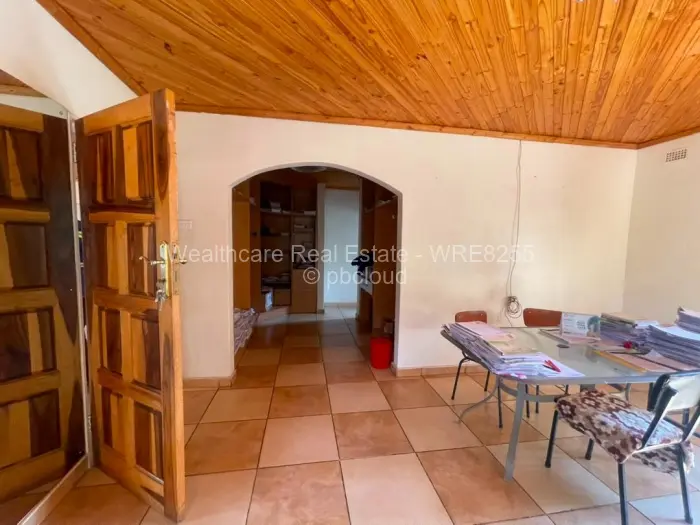 5 Bedroom House for Sale in Bluff Hill, Harare