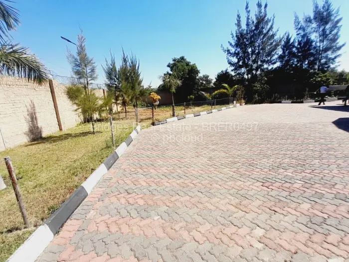 5 Bedroom House to Rent in Sunway City, Harare