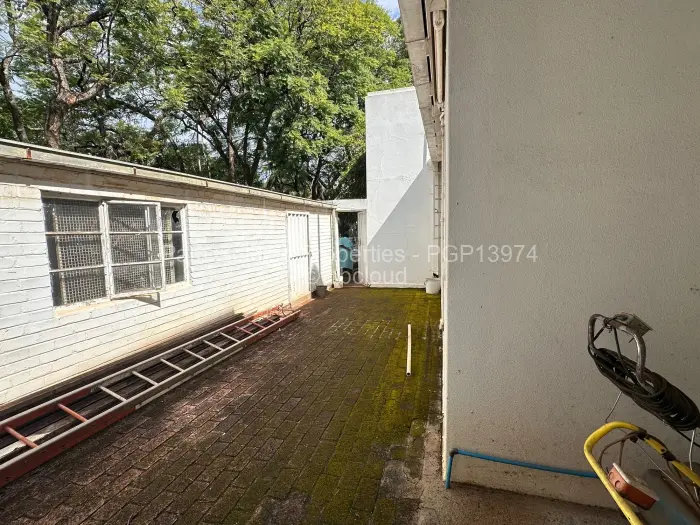 4 Bedroom House for Sale in Suburbs, Bulawayo