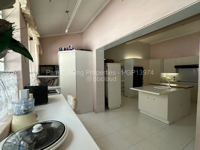 4 Bedroom House for Sale in Suburbs, Bulawayo
