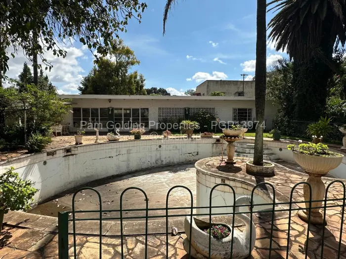 4 Bedroom House for Sale in Suburbs, Bulawayo