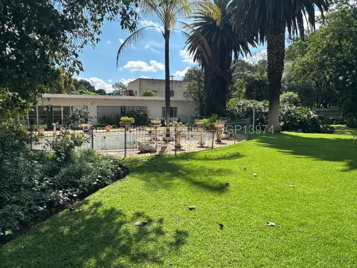 4 Bedroom House for Sale in Suburbs, Bulawayo