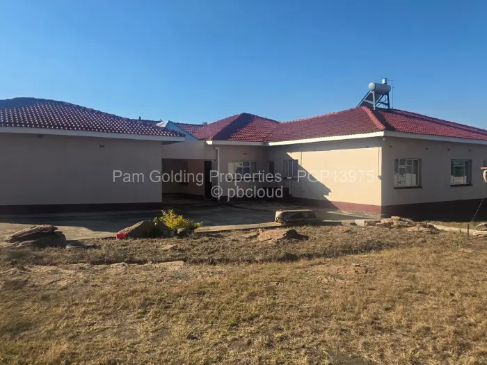 3 Bedroom House for Sale in Burnside, Bulawayo
