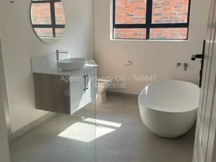 Townhouse/Cluster for Sale in Newlands, Harare
