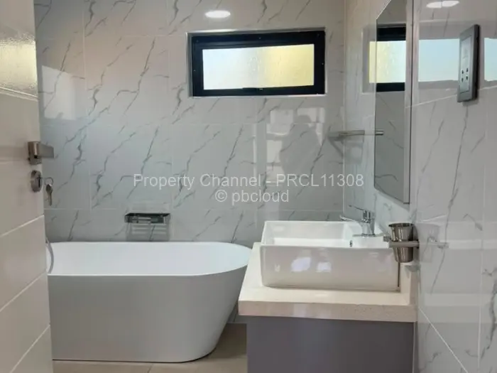 Townhouse/Cluster to Rent in Chisipite, Harare