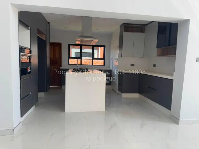 Townhouse/Cluster to Rent in Chisipite, Harare