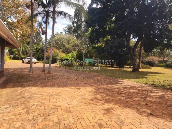 Office to Rent in Helensvale, Harare