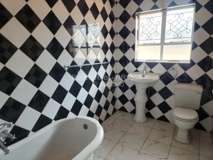 Office to Rent in Helensvale, Harare