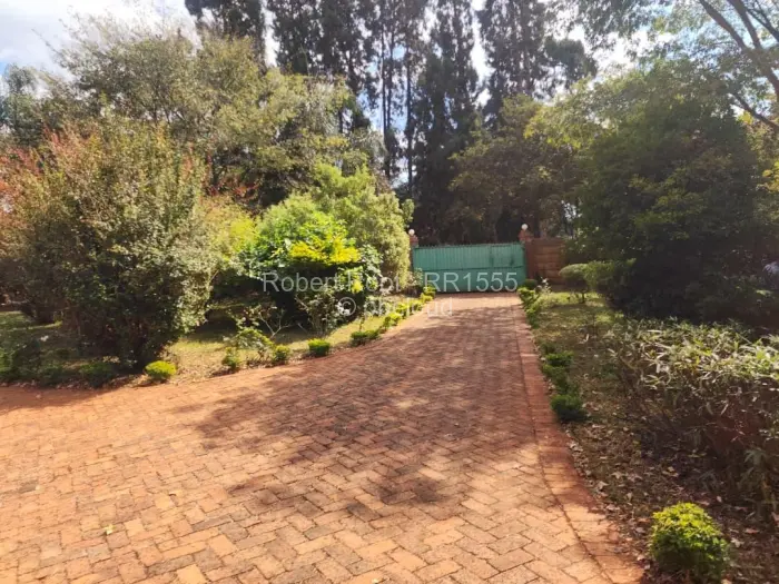 Office to Rent in Helensvale, Harare