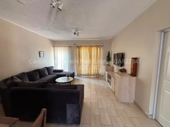 Townhouse/Cluster to Rent in Bluff Hill, Harare