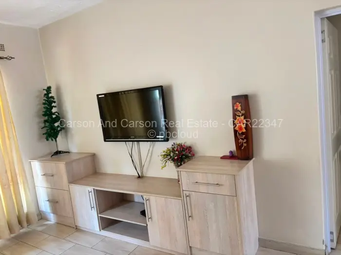 Townhouse/Cluster to Rent in Bluff Hill, Harare
