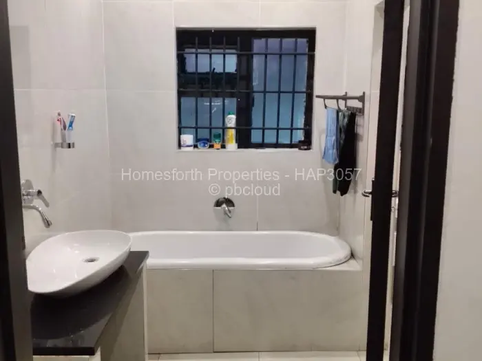 4 Bedroom House for Sale in Sandton Park, Harare