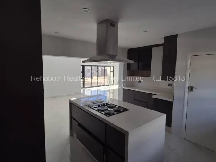 Townhouse/Cluster to Rent in The Grange, Harare