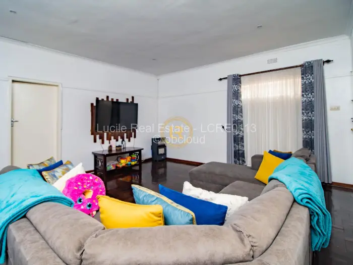 2 Bedroom House to Rent in Greendale, Harare
