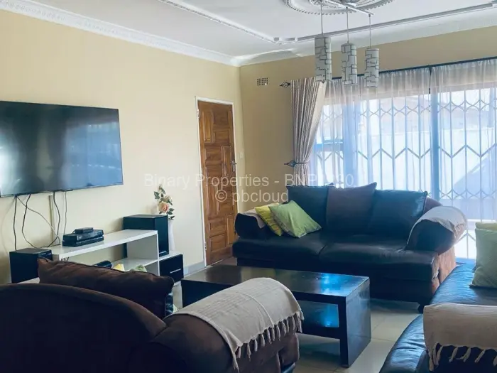 4 Bedroom House to Rent in Madokero Estates, Harare