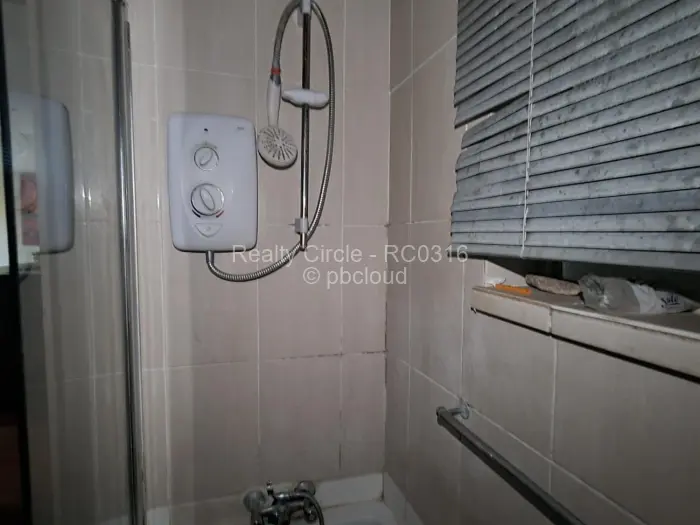 Flat/Apartment to Rent in Avenues, Harare