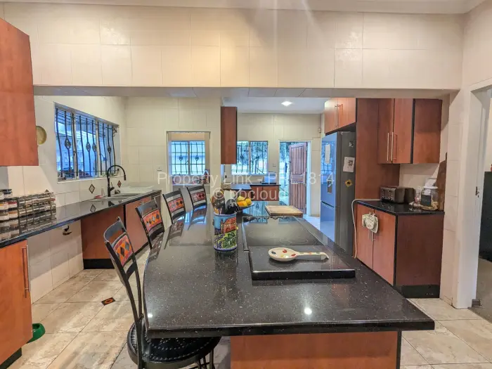 4 Bedroom House to Rent in Highlands