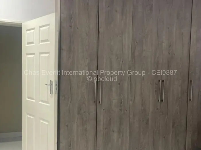 3 Bedroom Cottage/Garden Flat to Rent in Arlington