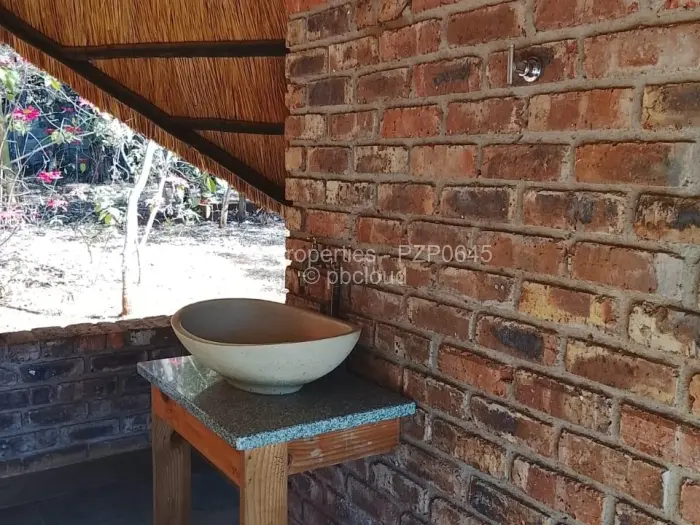 3 Bedroom House to Rent in Chisipite