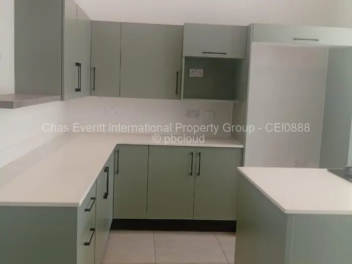 Flat/Apartment to Rent in Borrowdale West