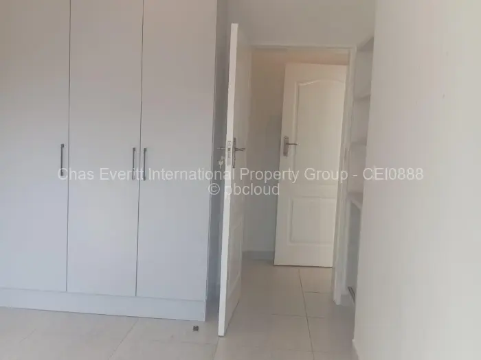 Flat/Apartment to Rent in Borrowdale West