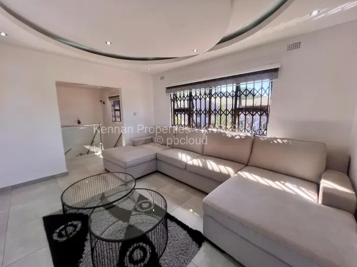 4 Bedroom House to Rent in Greendale North