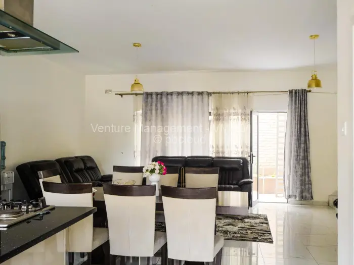 Flat/Apartment to Rent in Newlands