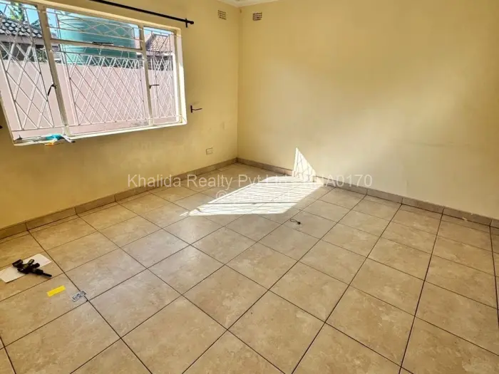 3 Bedroom House to Rent in Mainway Meadows