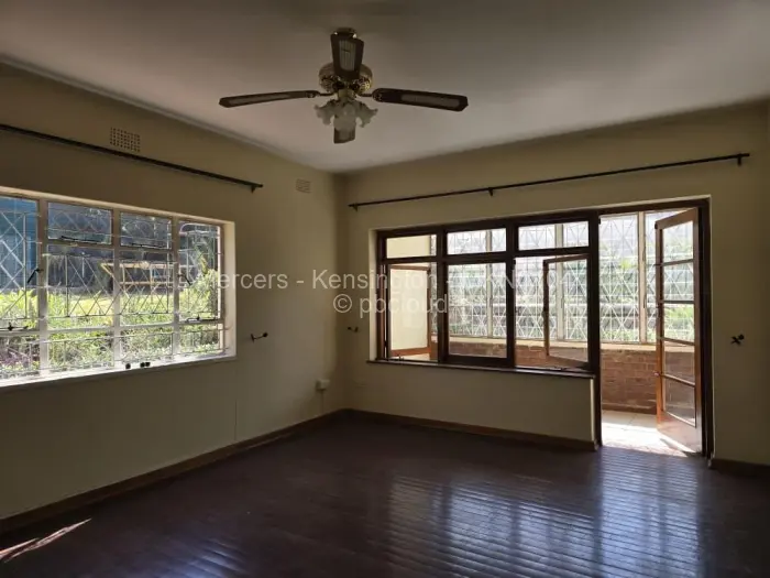 Flat/Apartment to Rent in Avondale