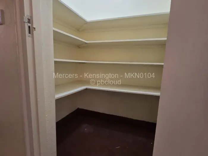 Flat/Apartment to Rent in Avondale