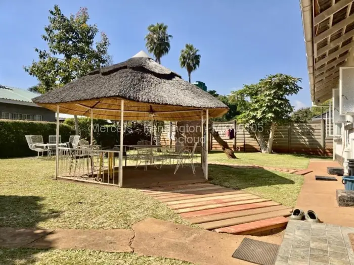 4 Bedroom House to Rent in Alexandra Park