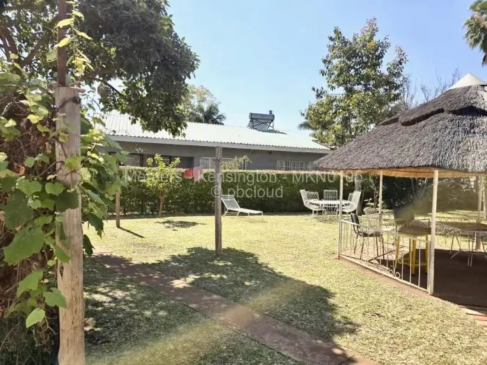 4 Bedroom House to Rent in Alexandra Park